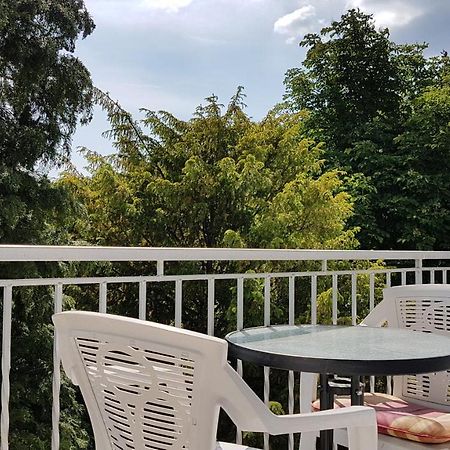 Naperkely Apartman Badacsonytomaj Exterior foto